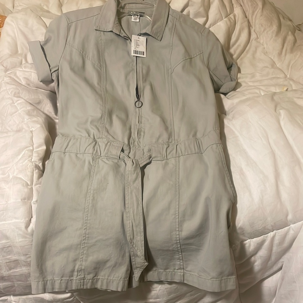 UO BDG Light grey khaki Romper